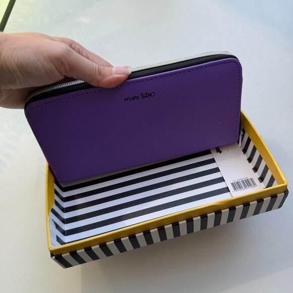 NEW Marc Tetro Bichon Frise Dog Purple Wallet - Picture 3 of 3